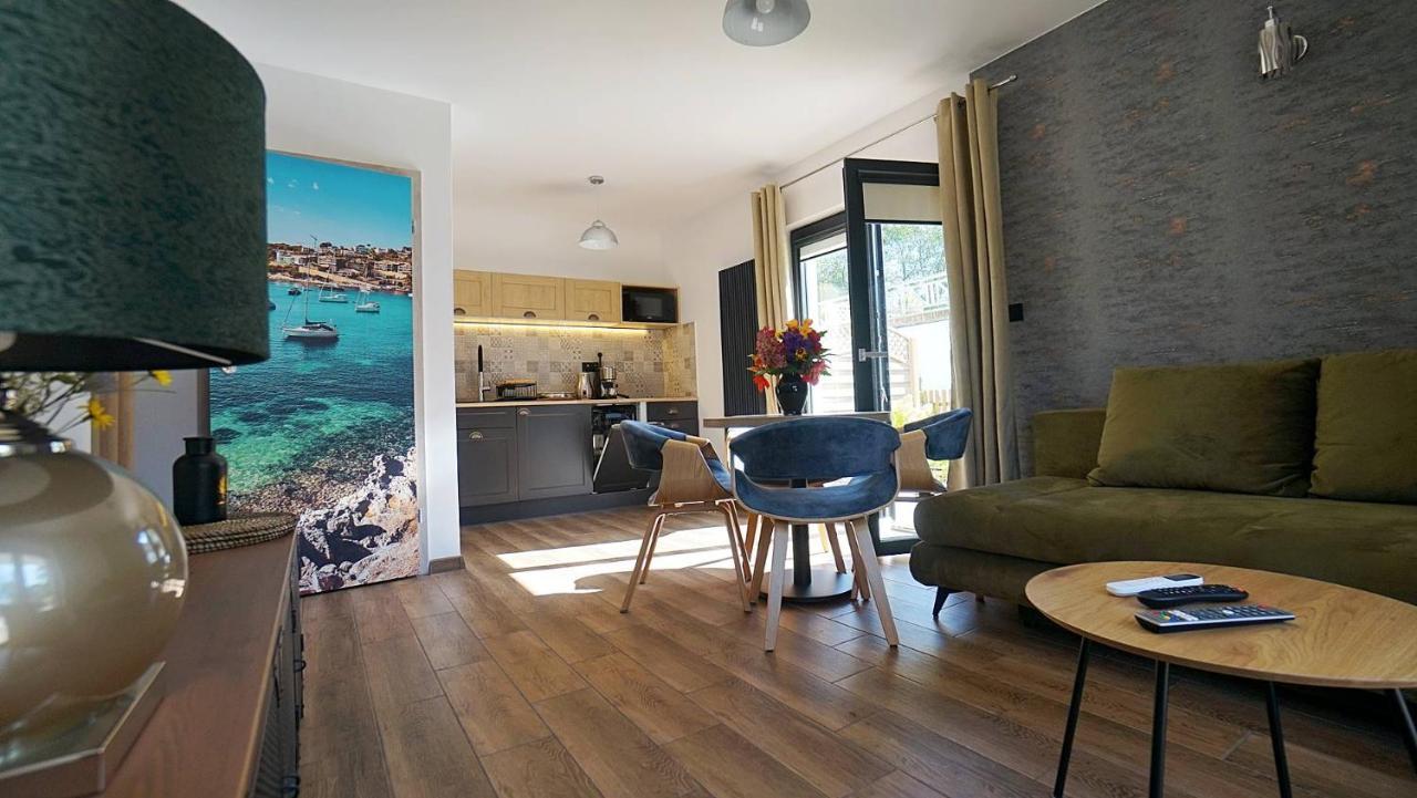 Nadmorska Osada Villa Oslonino ภายนอก รูปภาพ